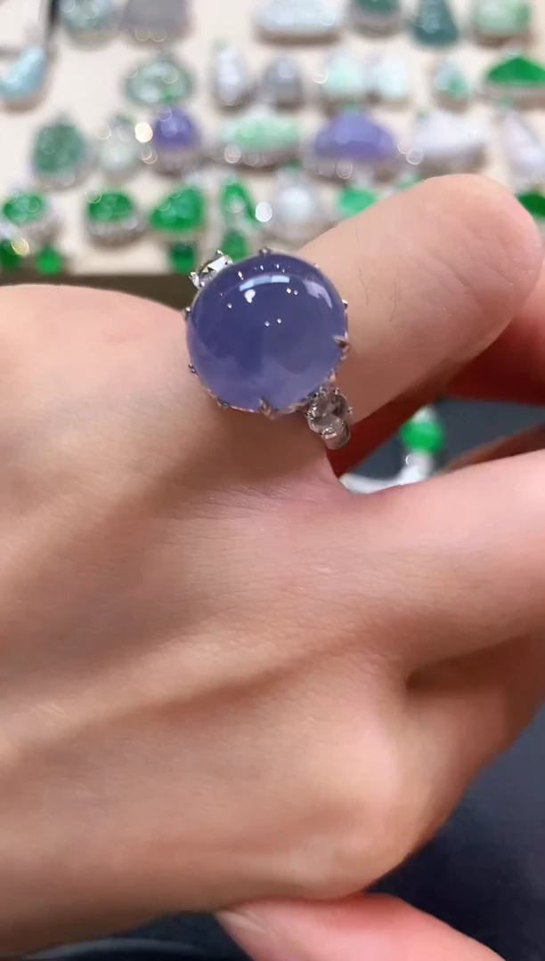 翡翠戒指18K金镶嵌m40紫色有色差 总价98000 尾款48000