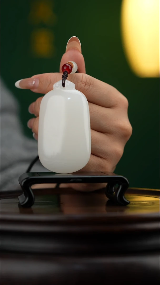 玉【无事牌】天然玉石手把件