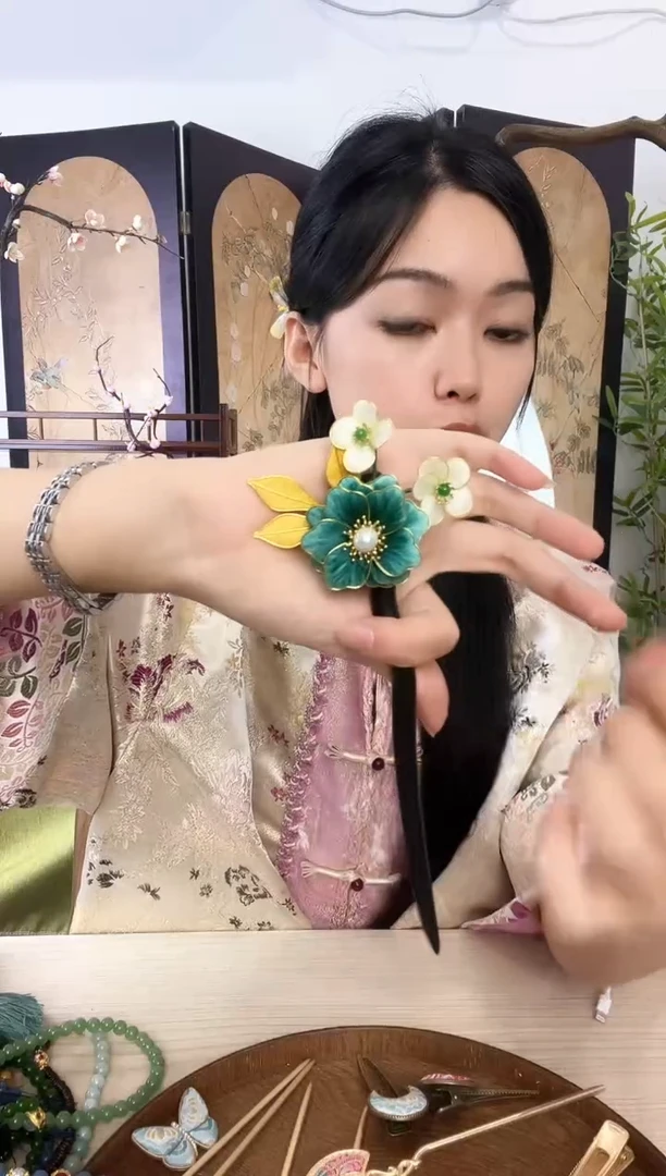 刺绣簪花蚕丝掐丝绒花发簪子手作兰花朵日常穿搭古典旗袍发饰品