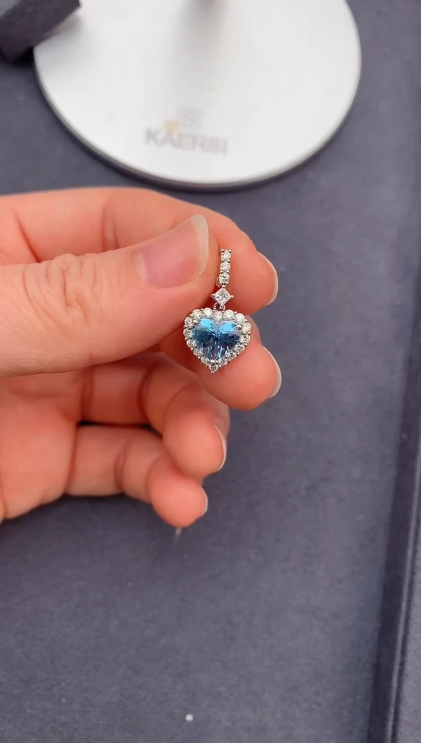 【闪购商品】海蓝宝石吊坠(不含链)18K金镶嵌1.3ct海蓝宝石吊坠