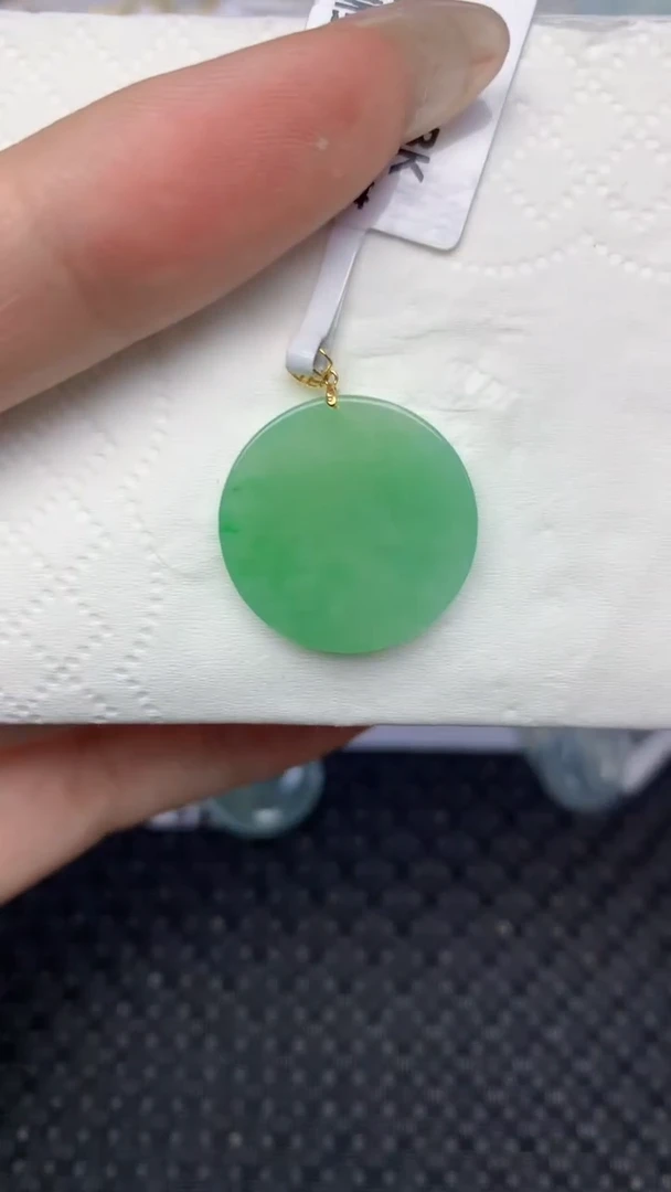 翡翠18K金镶嵌颈饰天然翡翠a货