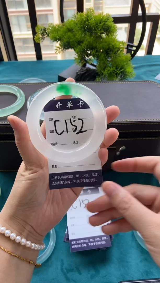 F****y专拍链接 一物一拍