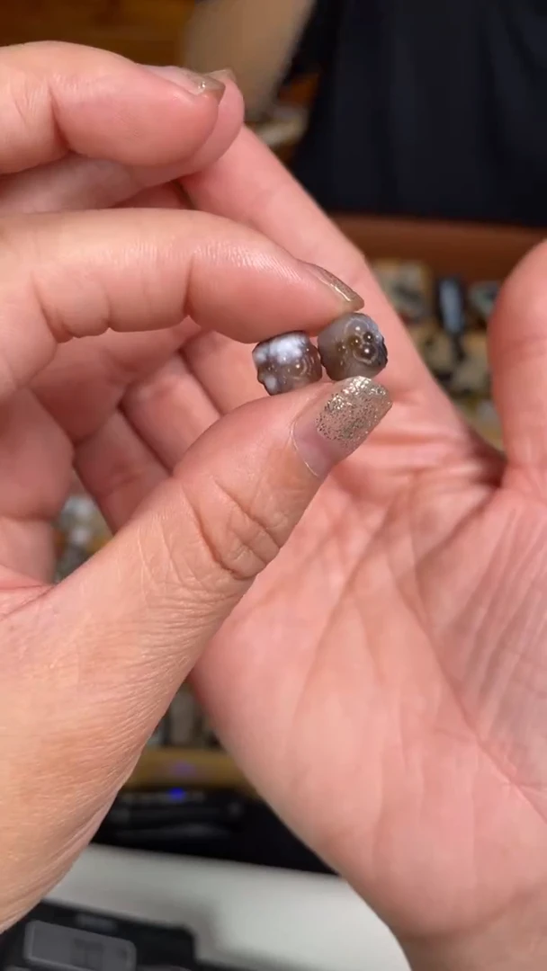 玛瑙/玉髓颈饰未镶嵌并蒂莲一对64