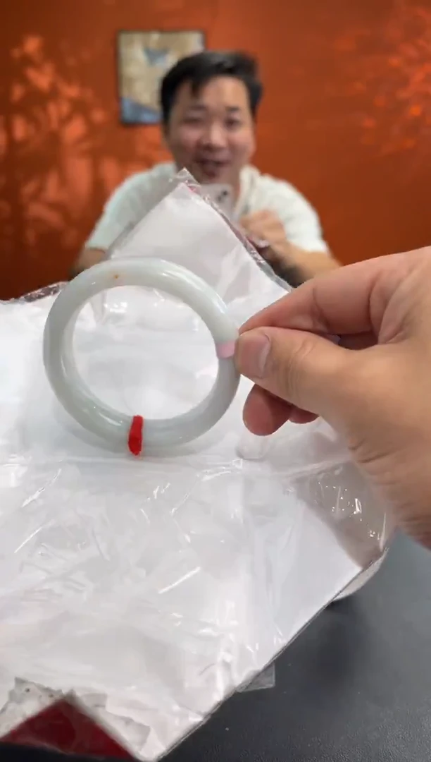 未镶嵌手镯翡翠5