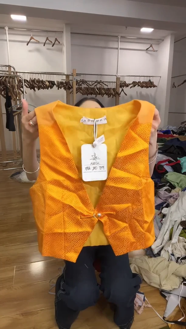 马甲       XL码      115-125斤