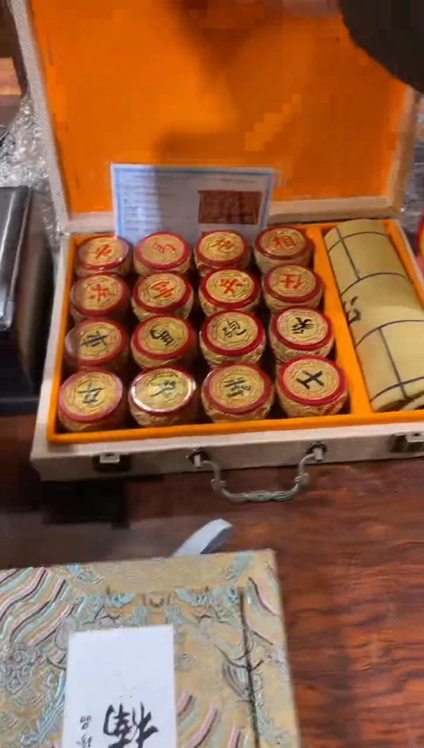 【闪购商品】木象棋工艺品一套链接