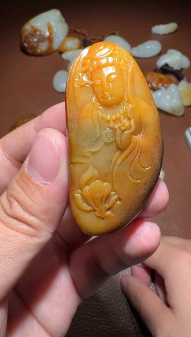 未镶嵌和田玉挂件无**淡和田玉