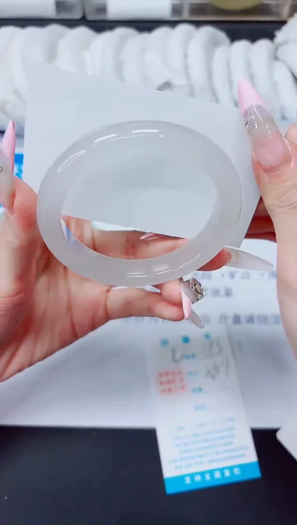 石英质玉手镯未镶嵌193/58