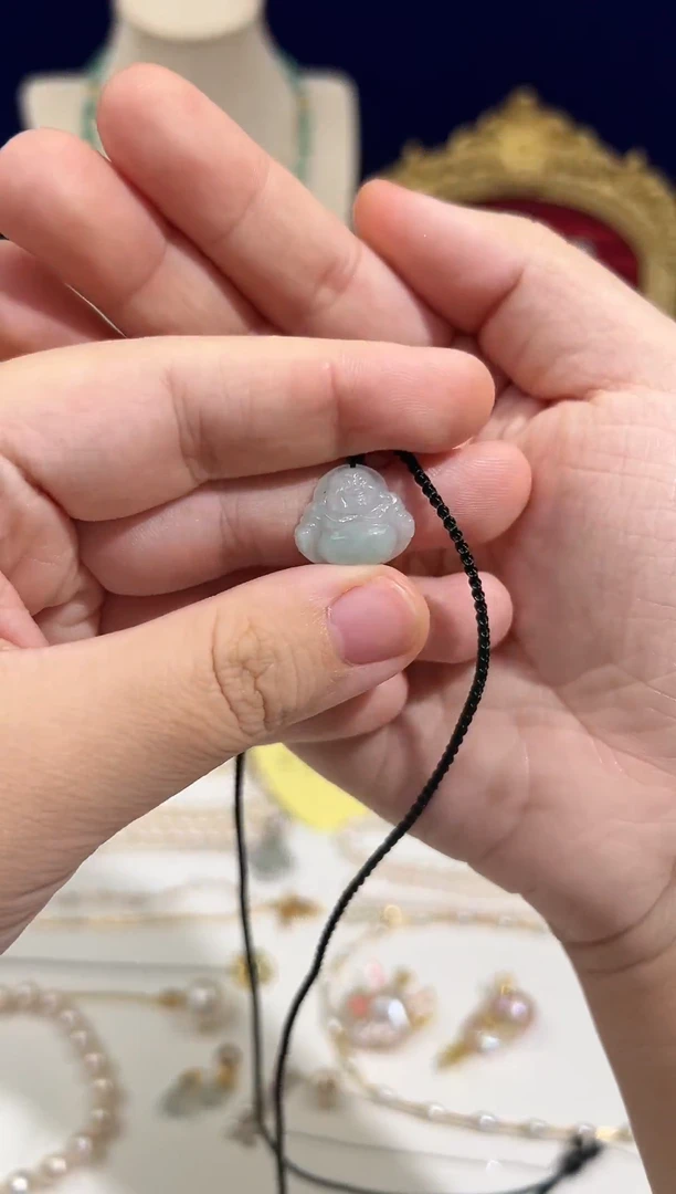 吊坠(赠链)未镶嵌翡翠清****部精美时尚翡翠项链