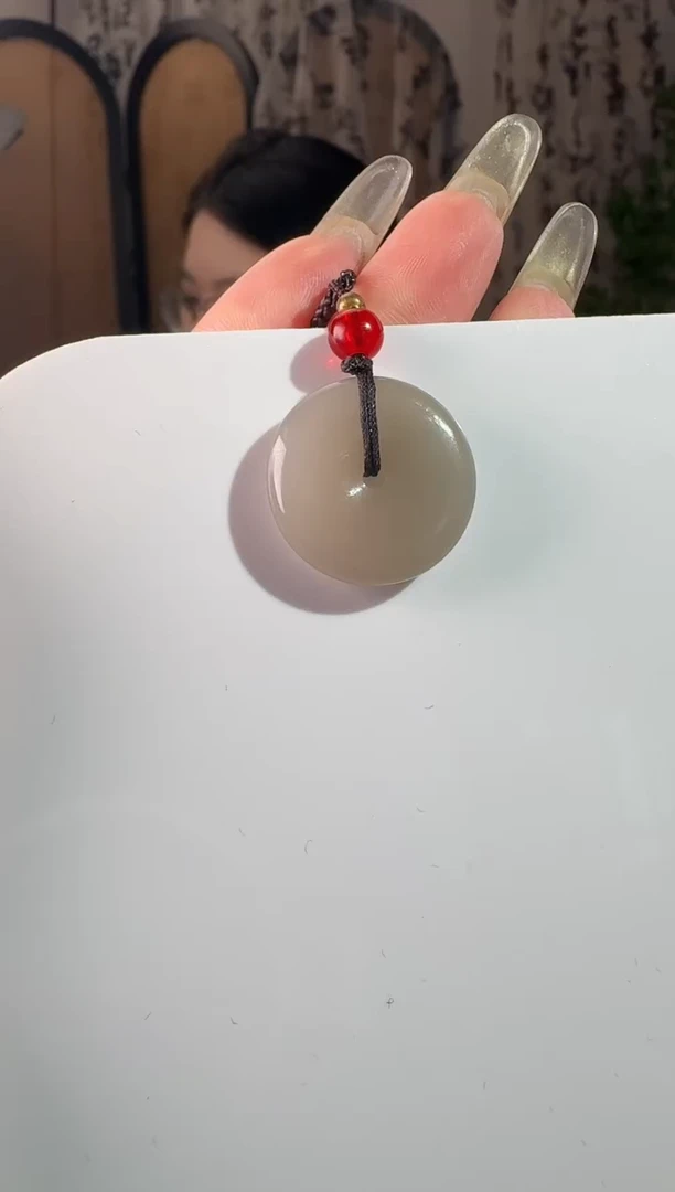 颈饰未镶嵌和田玉烟紫平安扣