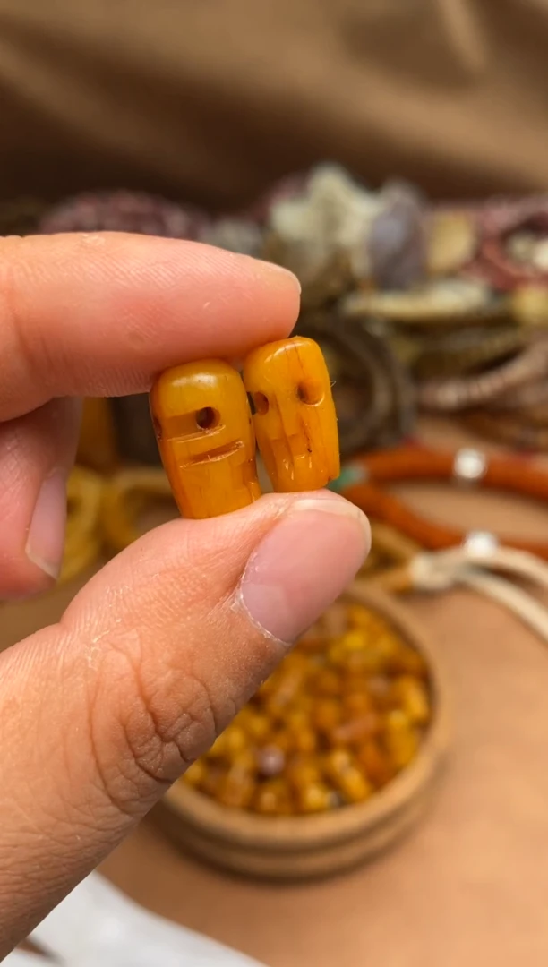 其他牛骨P1249-玉化线束2个-有棕裂