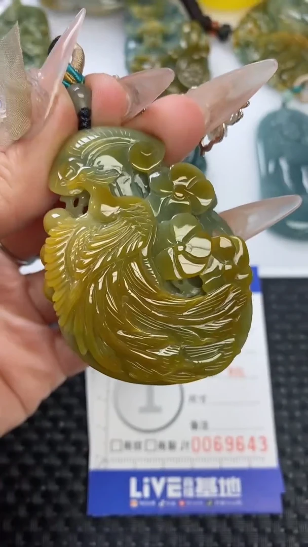 【闪购商品】翡翠颈饰未镶嵌1111111111111111