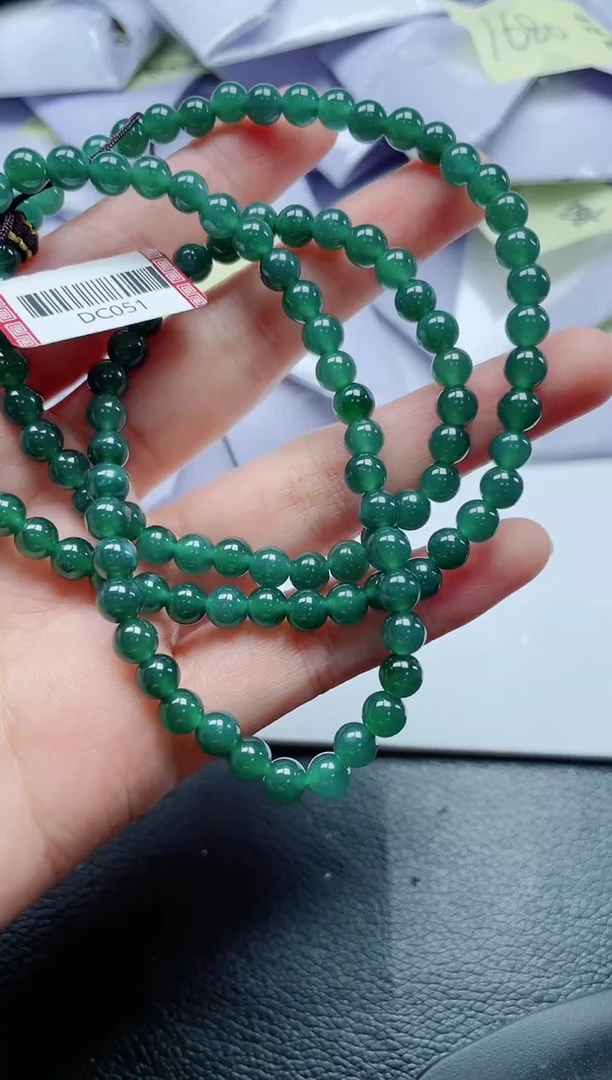 翡翠未镶嵌颈饰多样性发货一件发货