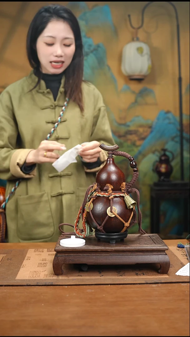 YY036复古网兜款大漆天然酒葫芦（一物一拍）