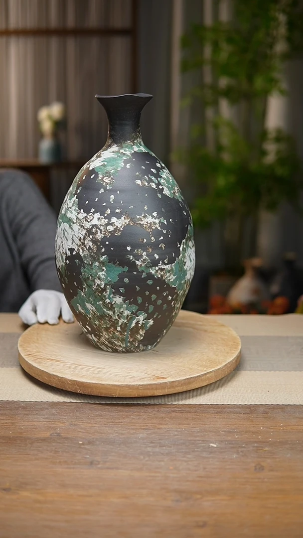 【闪购商品】陶瓷花器涂鸦绿保龄球瓶瑕疵