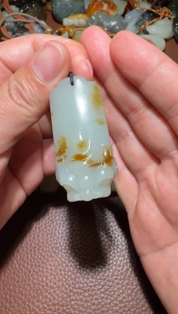 未镶嵌和田玉挂件让****哭和田玉