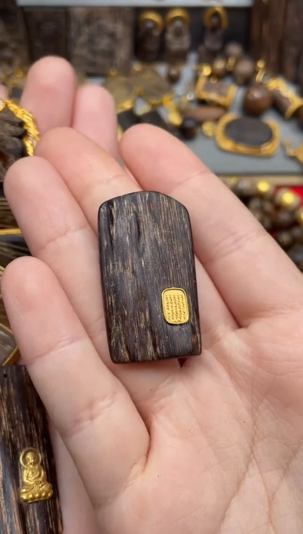 沉香吊坠沉香吊坠03