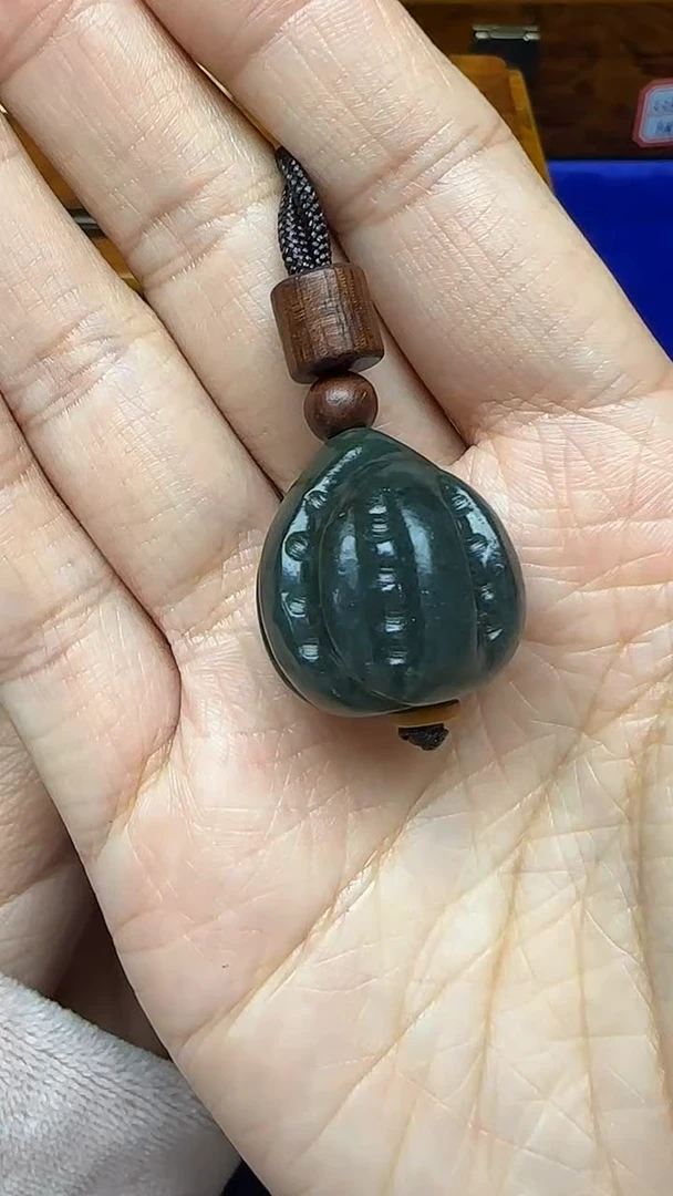 未镶嵌和田玉挂件M*n1
