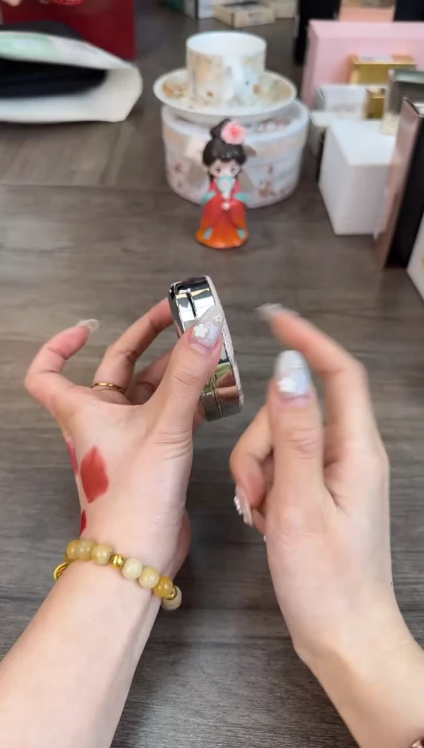 瓷片新号开播漏不停@@CQ518