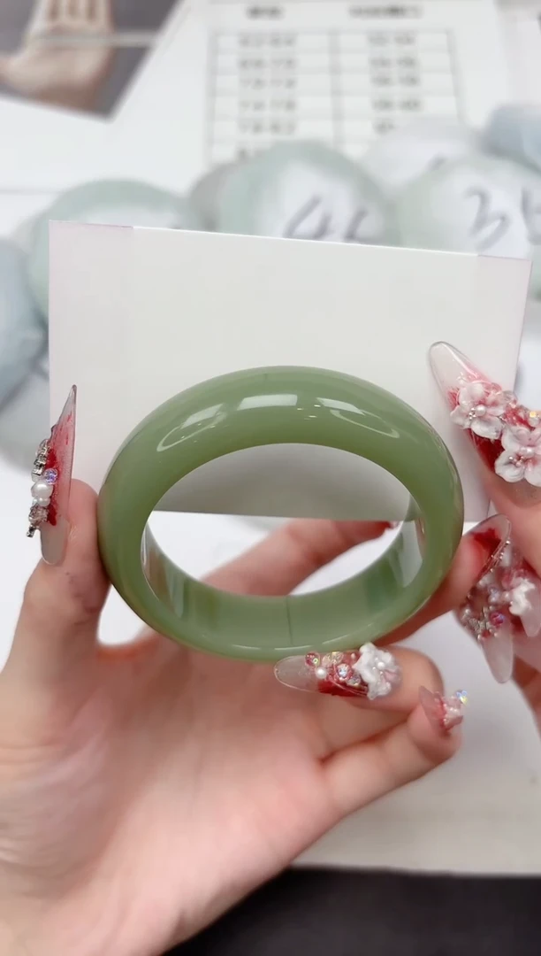 未镶嵌手镯石英质玉47-2.7