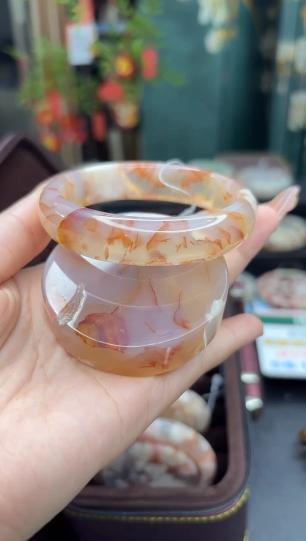 【闪购商品】石英质玉手镯未镶嵌535（61圈赠送镯心）