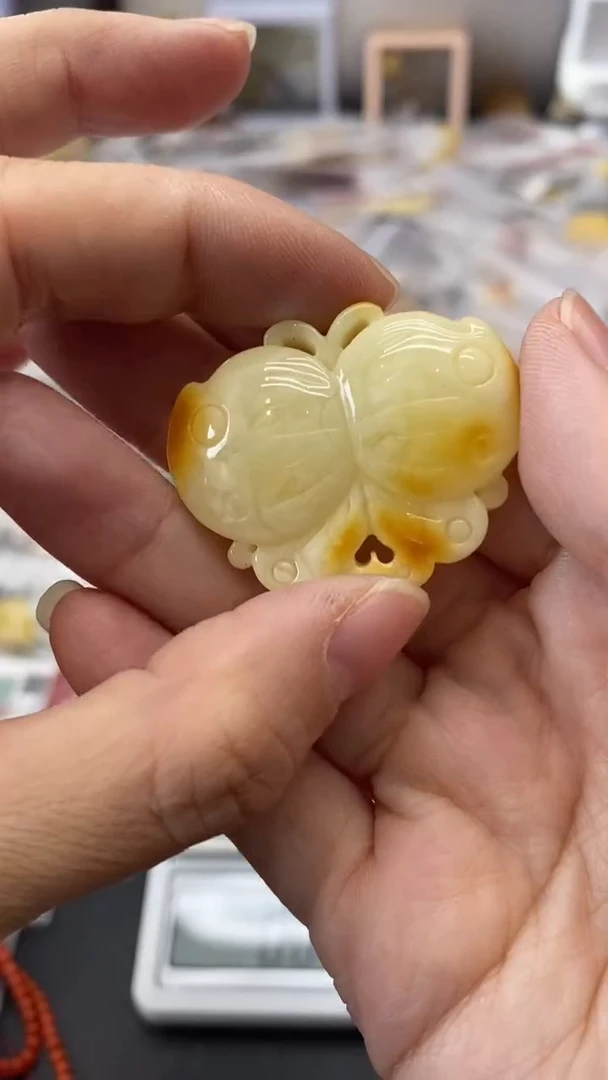 琥珀未镶嵌珠宝奇石408
