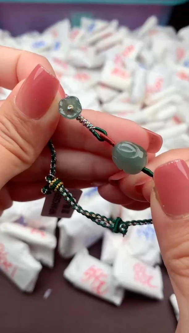 【闪购商品】翡翠手绳未镶嵌一12