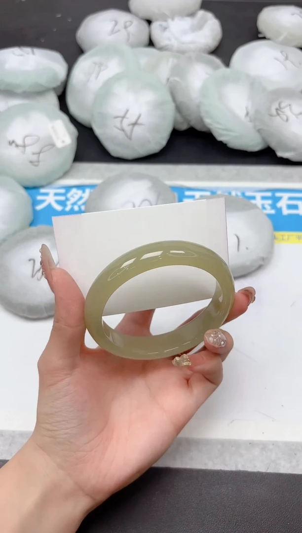 未镶嵌手镯石英质玉242-62.1
