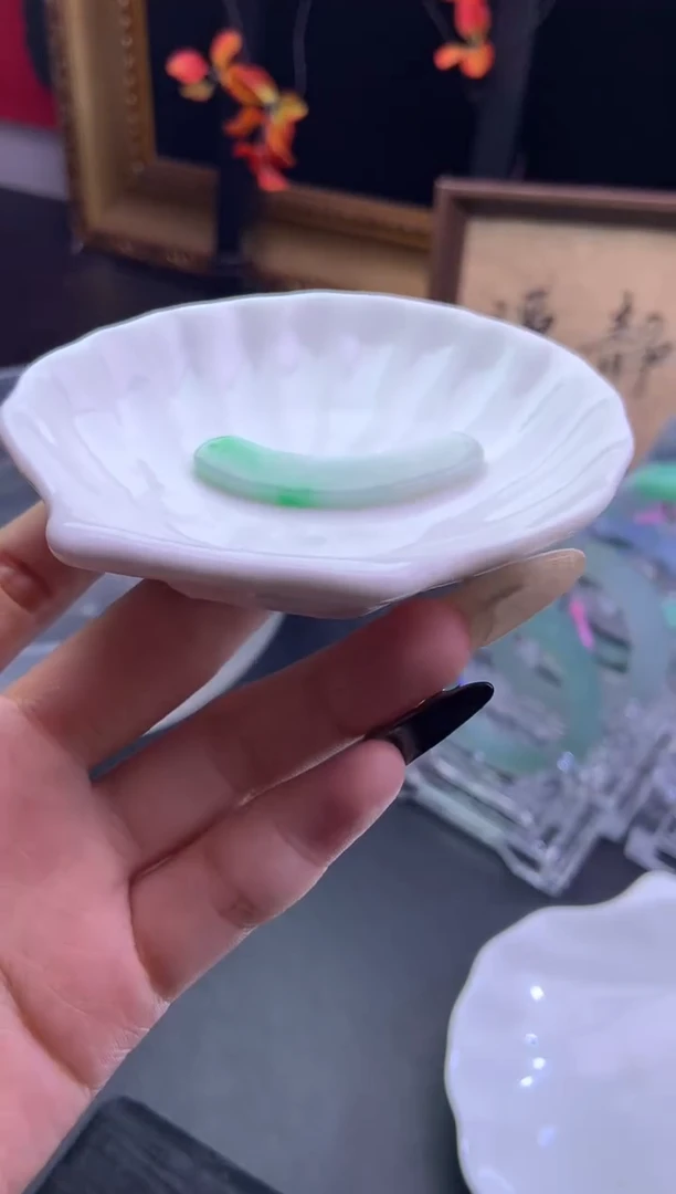 未镶嵌手串翡翠驺*玉璜