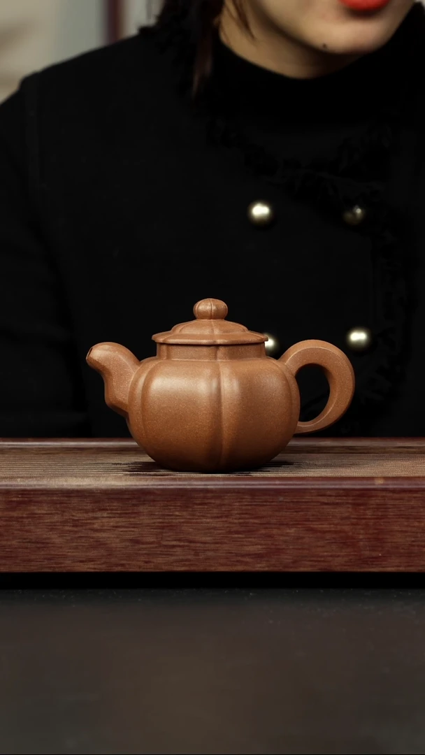 【闪购商品】紫砂茶壶老段 筋纹道洪莲子