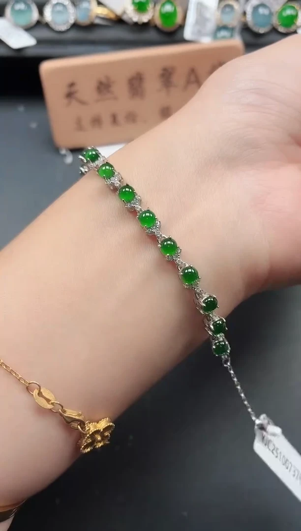 银S925镶嵌戒指翡翠1111