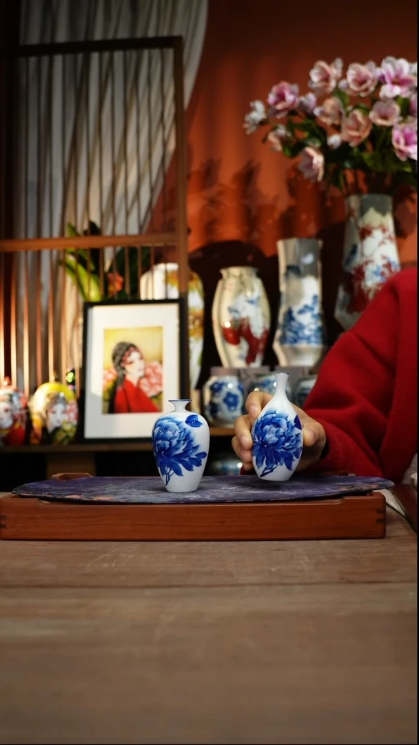 当代景德镇设计师釉下手绘陶瓷花瓶