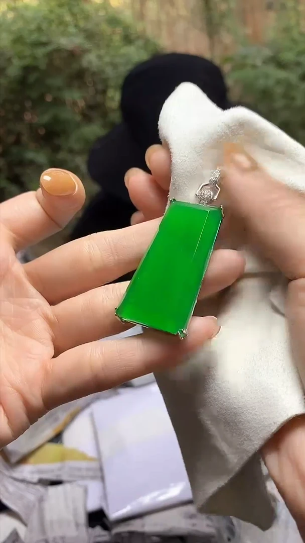 满色吊坠 所见即所得！！
