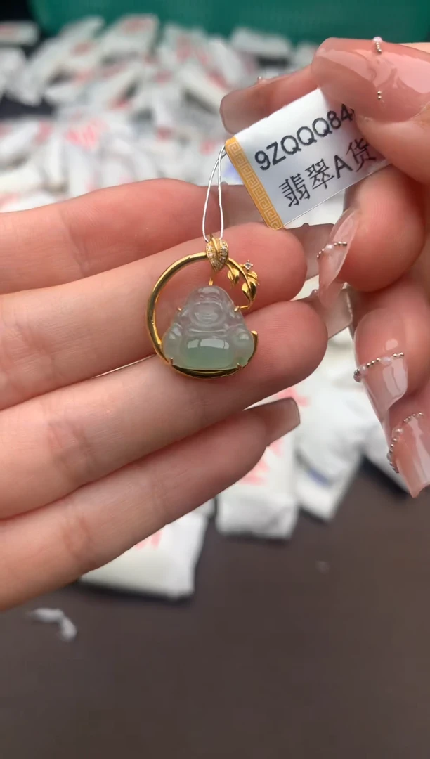 【闪购商品】翡翠挂件18K金镶嵌一