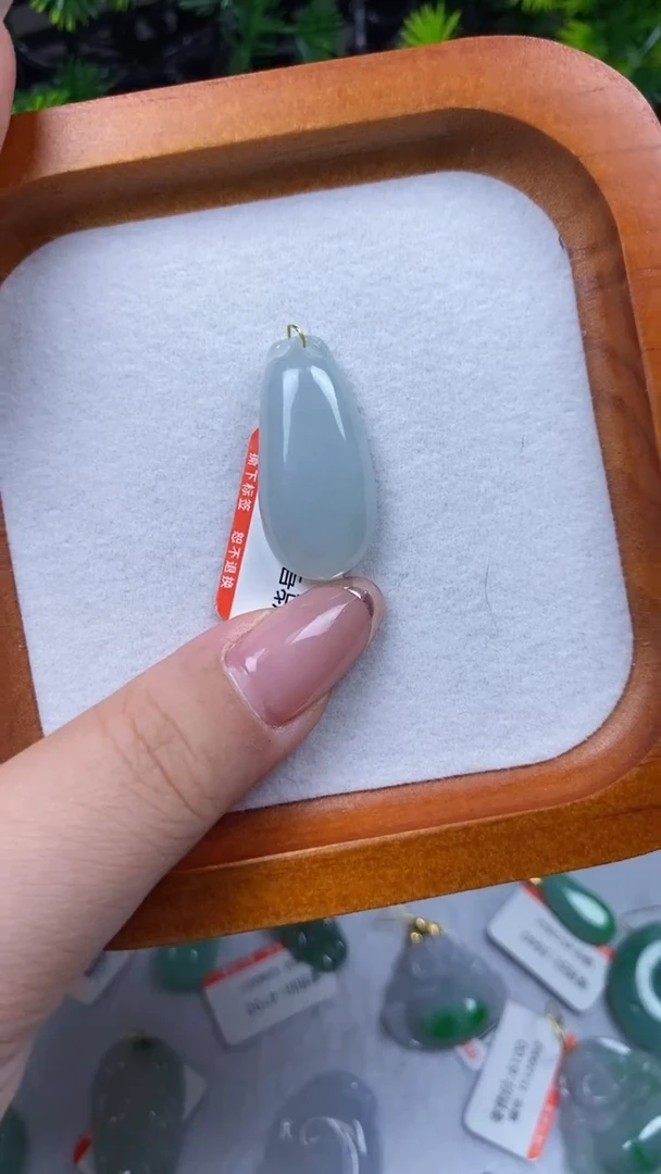 吊坠(不含链)未镶嵌翡翠天然a货翡翠