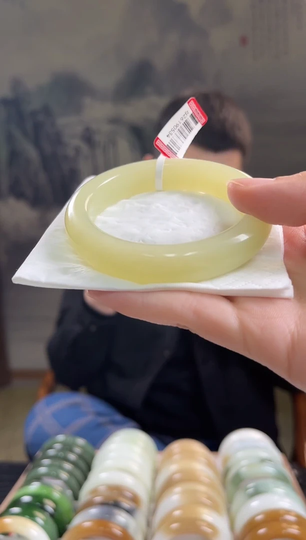 未镶嵌手镯和田玉55+圈口0534