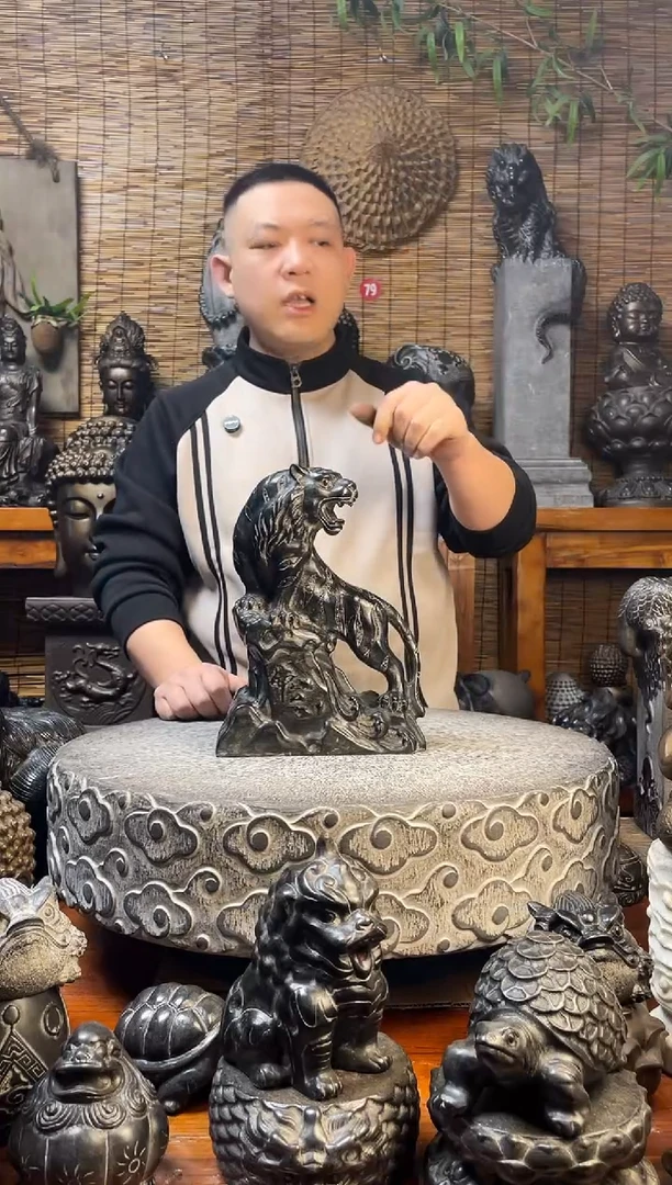 石材30上山虎天然青石雕刻