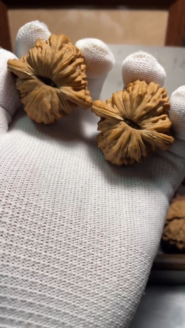 吊坠文玩核桃1号——全品四座楼（卡42.9/43）52克重