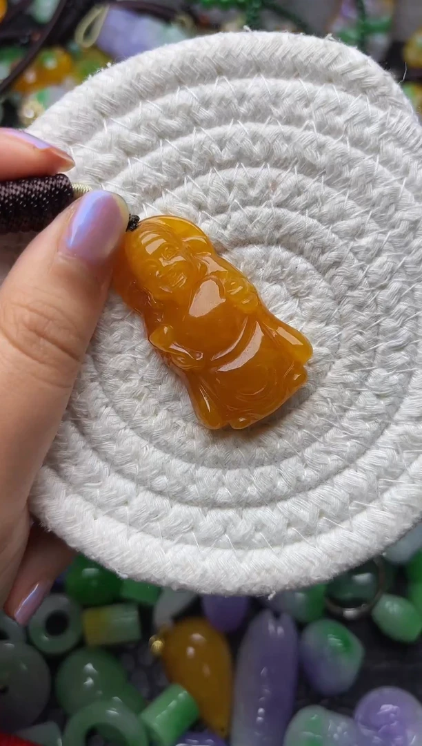 颈饰未镶嵌翡翠缅甸翡翠吊坠