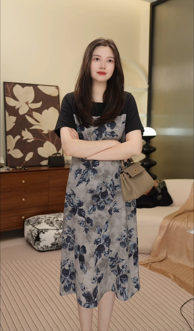 假两件拼接碎花连衣裙女夏法式复古休闲时尚轻熟风显瘦中长款裙子
