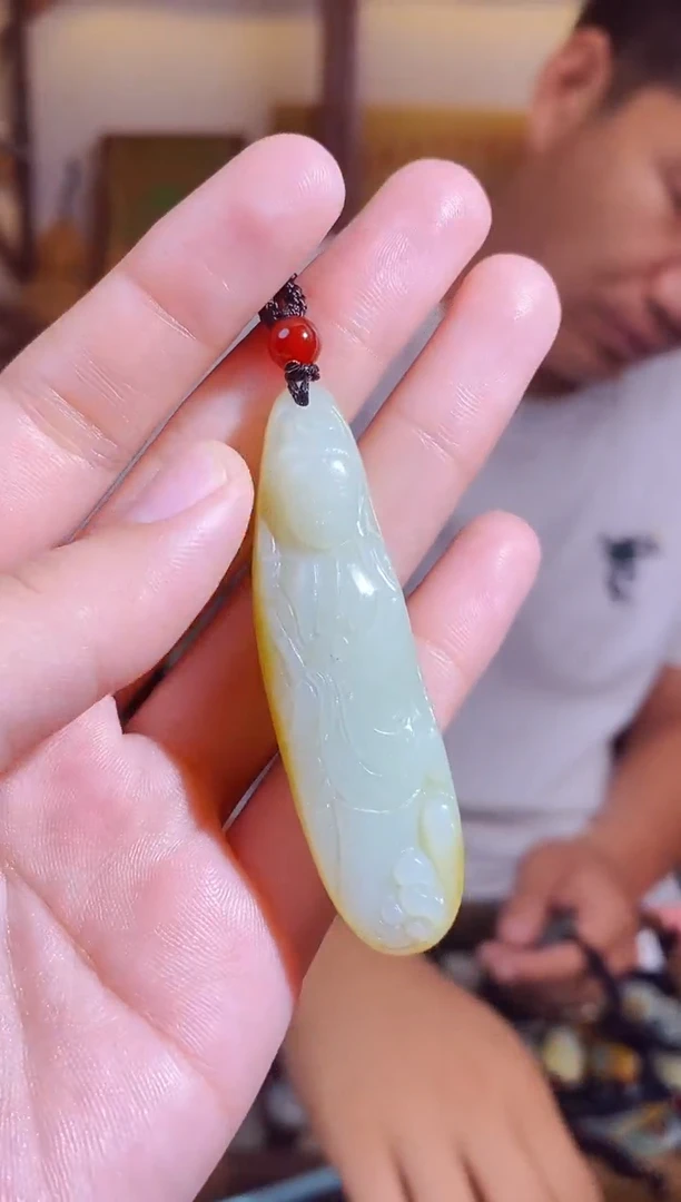 和田玉未镶嵌颈饰1