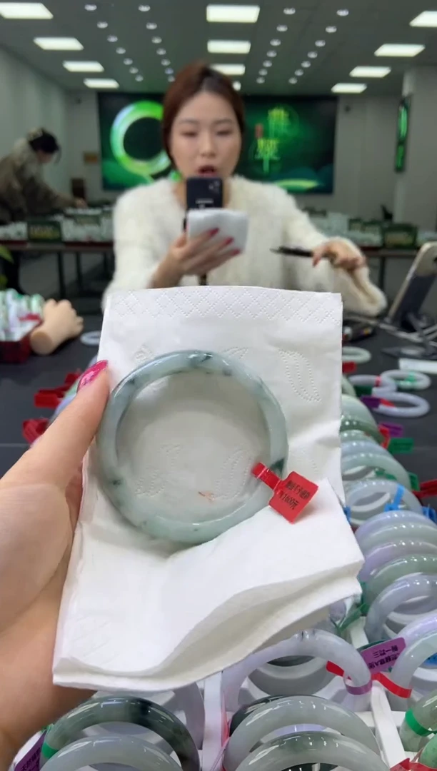 未镶嵌手镯翡翠0059082