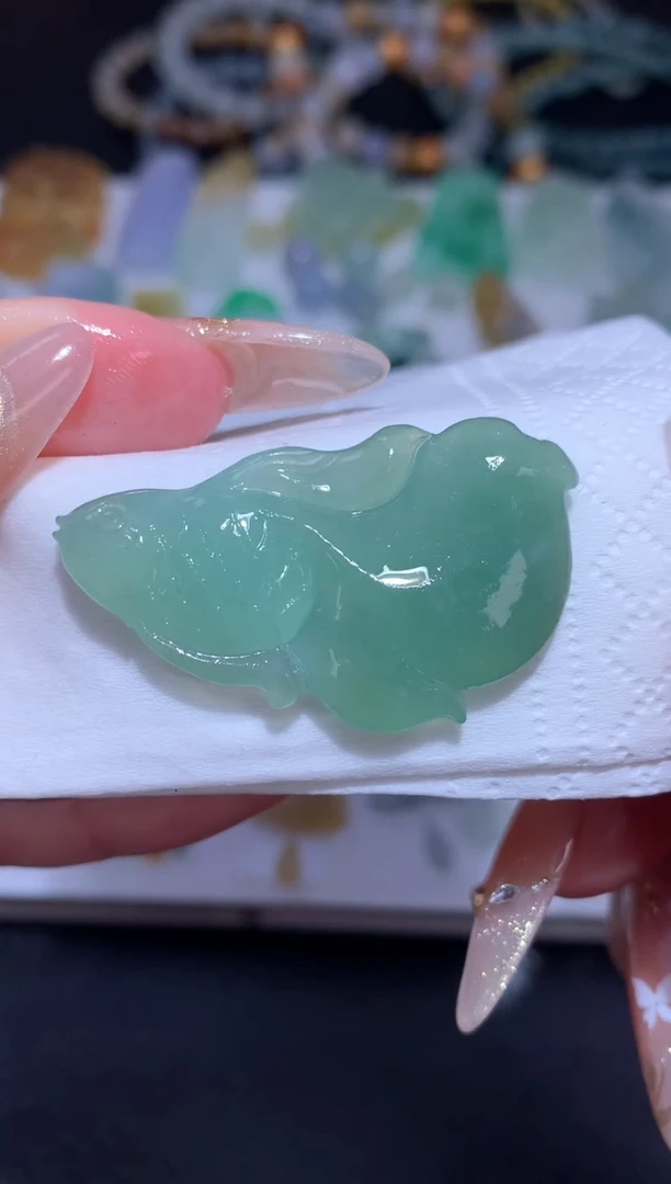 未镶嵌定制翡翠金鱼
