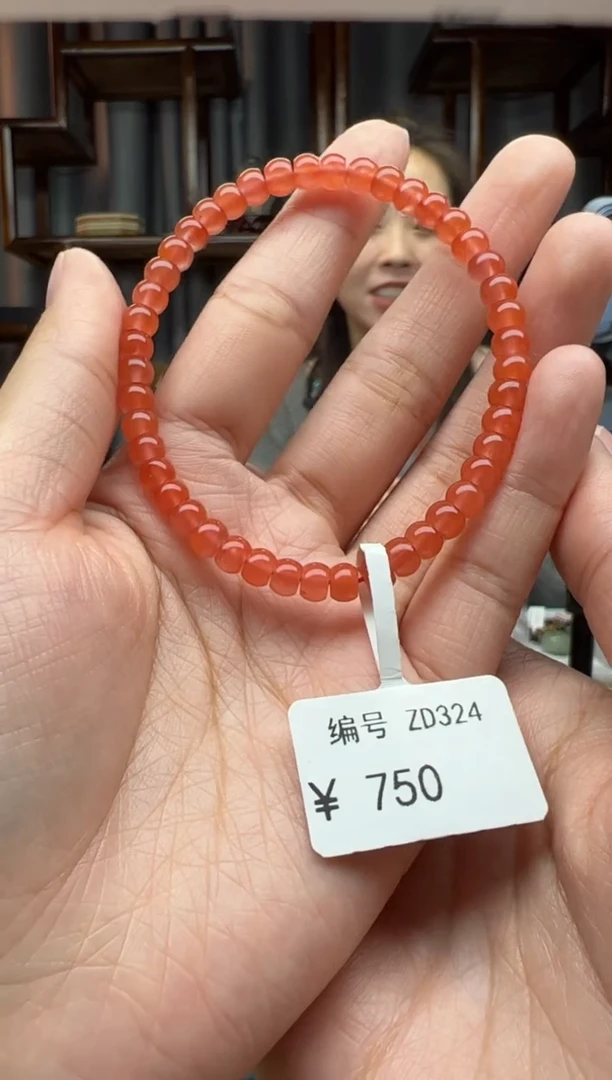 【闪购商品】南红玛瑙颈饰未镶嵌手串
