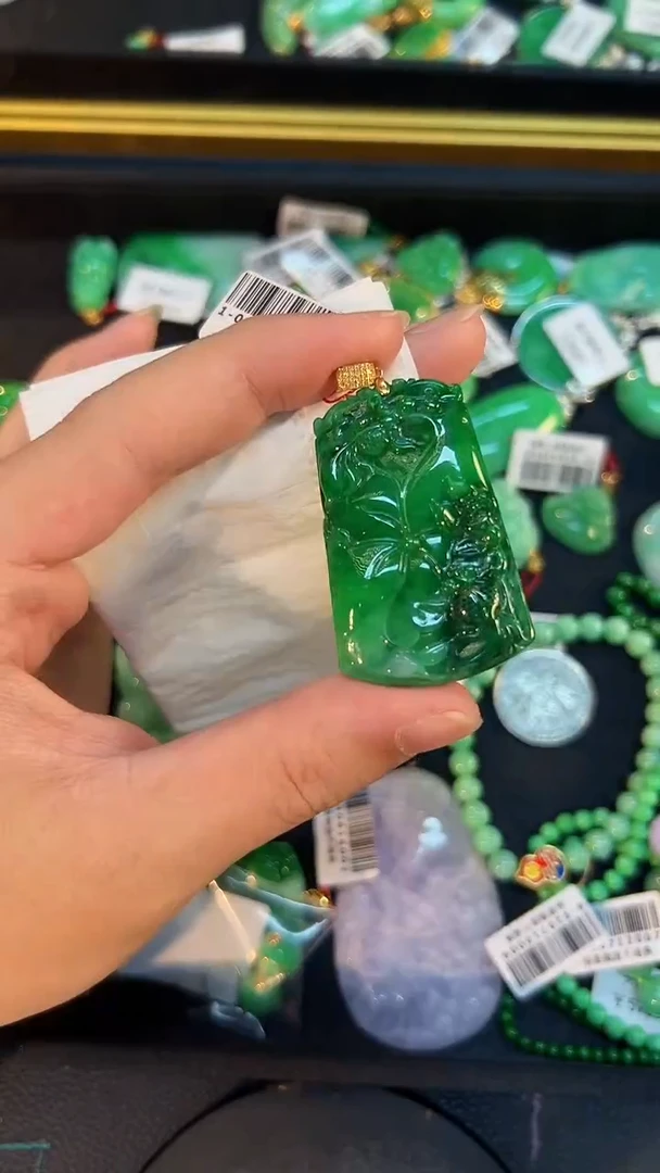 翡翠18K金镶嵌颈饰缅料A货/支持复检/一件