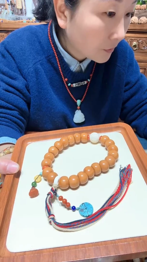 手串猴头核桃精品猪大肠