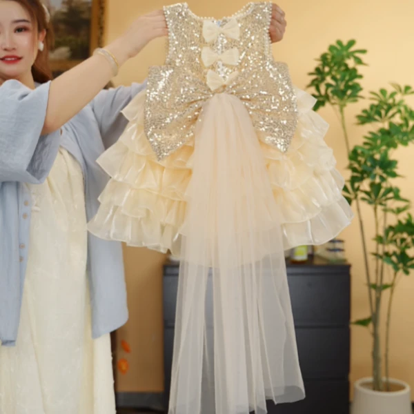 2025年新款夏季女宝纱裙连衣裙蕾丝气质新娘设计师重工女童