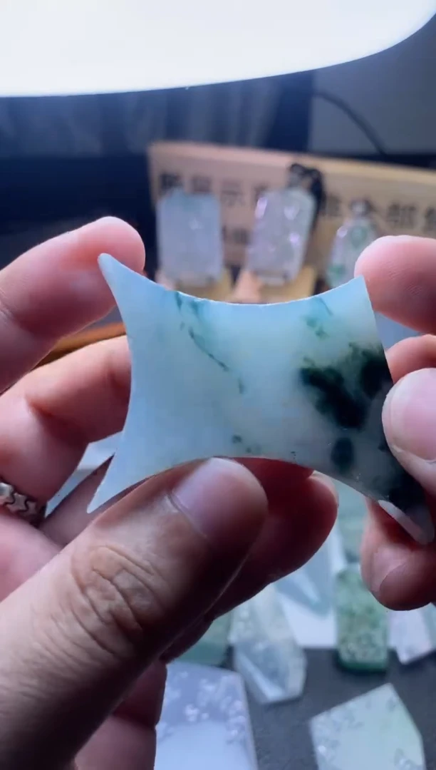 定制翡翠未镶嵌天然缅甸翡翠A货