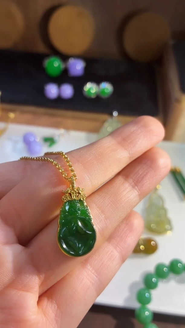 吊坠(不含链)18K金镶嵌翡翠吊坠