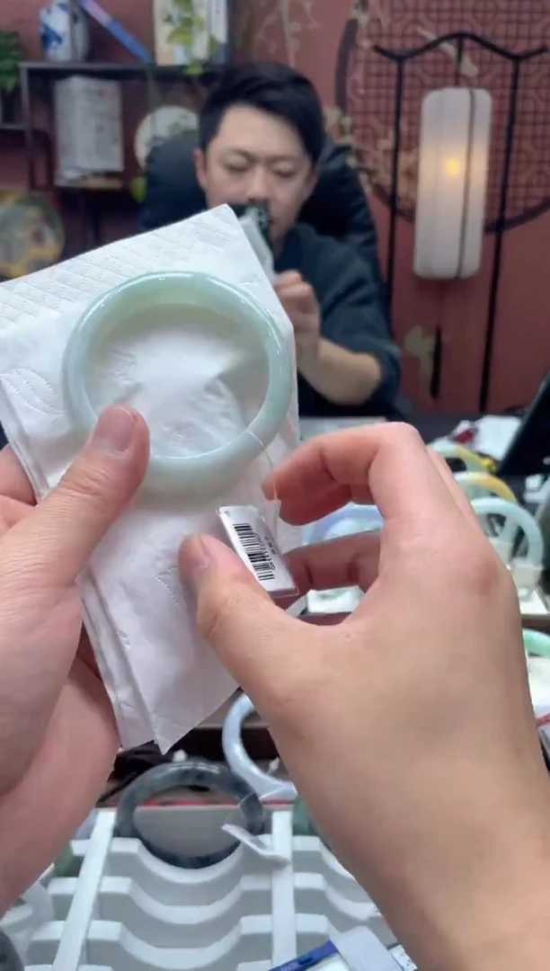 未镶嵌手镯翡翠6716****